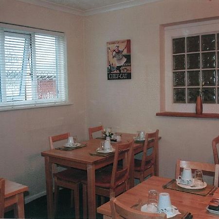 ケンブリッジ アカシア ゲスト ハウス Bed & Breakfast エクステリア 写真